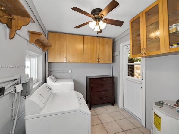 824 NE 17th Ct, Fort Lauderdale FL 33305