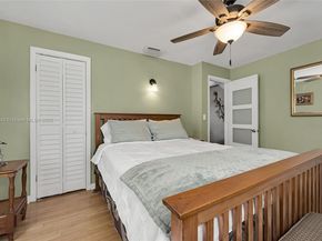 824 NE 17th Ct, Fort Lauderdale FL 33305