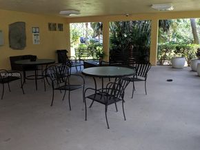 5156 NE 6th Ave 205, Oakland Park FL 33334