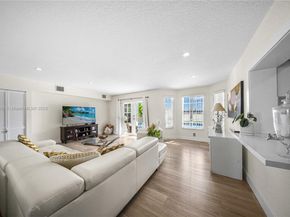 17931 NW 85th Ave, Hialeah FL 33015