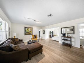 17931 NW 85th Ave, Hialeah FL 33015