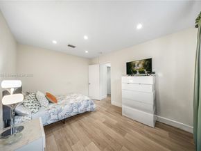 17931 NW 85th Ave, Hialeah FL 33015