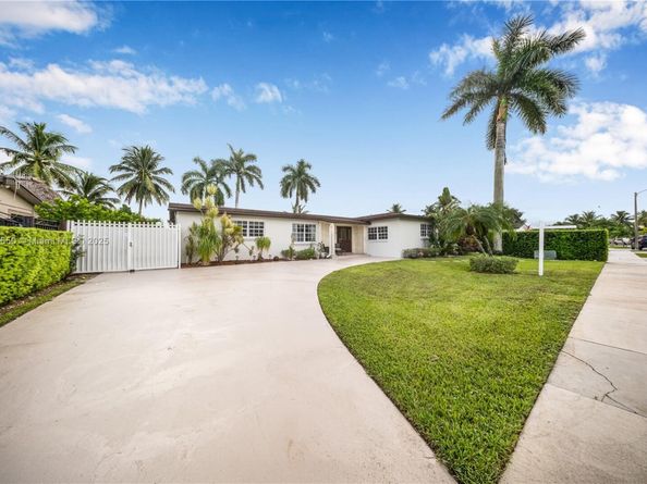 17931 NW 85th Ave, Hialeah FL 33015