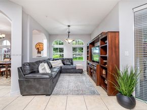 10012 NW 7th St 104, Miami FL 33172