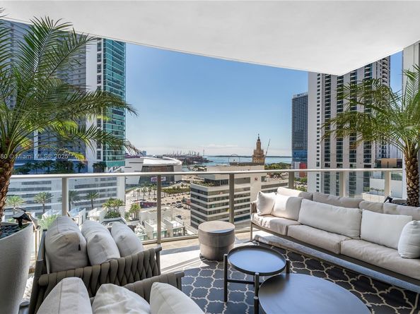 851 NE 1st Ave 1409, Miami FL 33132