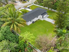 1445 NE 147th St, Miami FL 33161