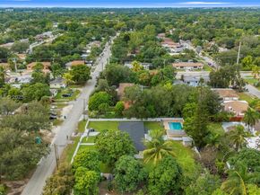 1445 NE 147th St, Miami FL 33161