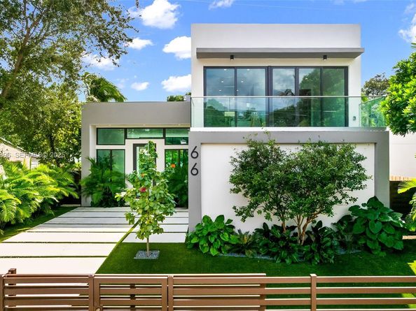 66 NW 50th St, Miami FL 33127