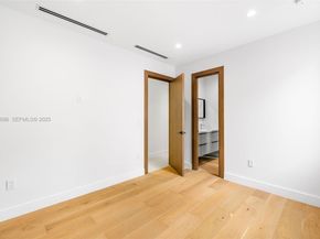 66 NW 50th St, Miami FL 33127