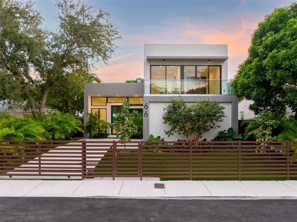 66 NW 50th St, Miami FL 33127