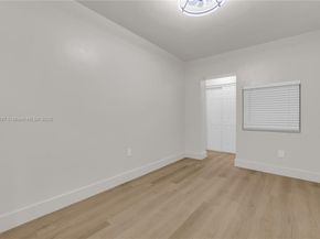 613 NE 159th St, Miami FL 33162