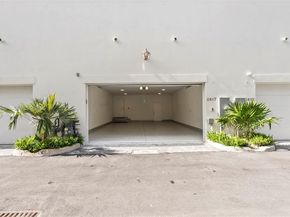 2617 Anderson Rd, Coral Gables FL 33134