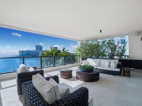 3535 Hiawatha Ave 403, Miami FL 33133