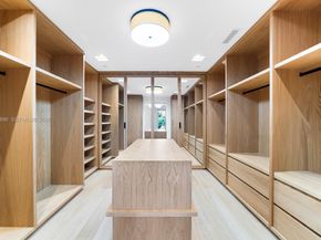 3535 Hiawatha Ave 403, Miami FL 33133