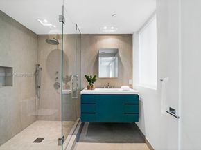 3535 Hiawatha Ave 403, Miami FL 33133