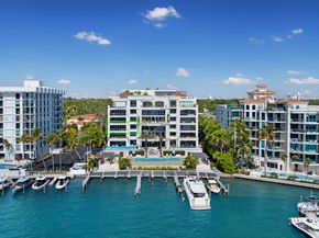 3535 Hiawatha Ave 403, Miami FL 33133