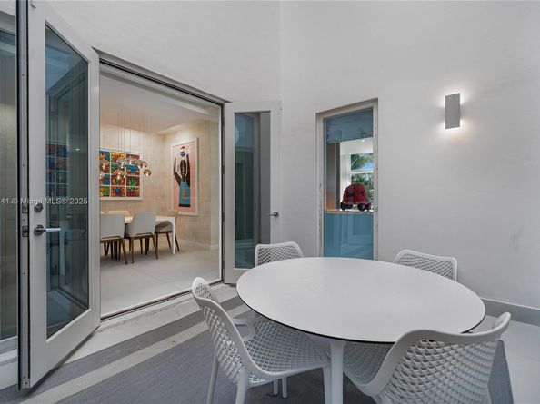 6203 N Laguna Path N, Miami Beach FL 33141