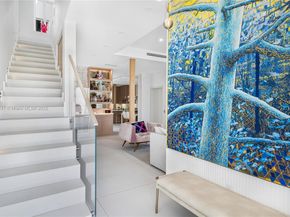 6203 N Laguna Path N, Miami Beach FL 33141