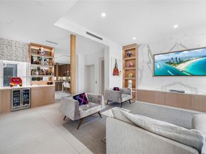 6203 N Laguna Path N, Miami Beach FL 33141