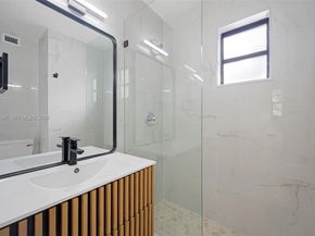 1995 NW 58th St, Miami FL 33142