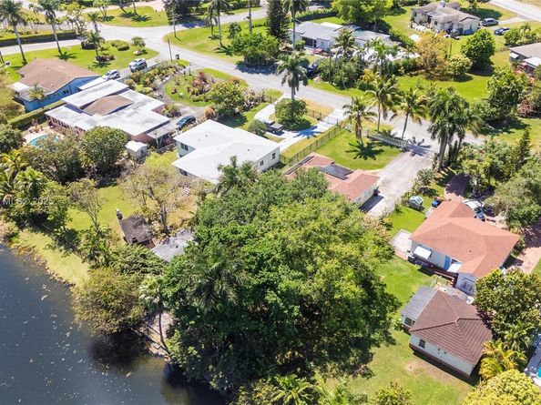 14443 S Biscayne River Rd, Miami FL 33161