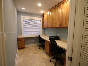 804 SE 10th St, Fort Lauderdale FL 33316