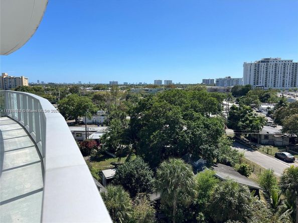 13800 Highland Dr 601, North Miami Beach FL 33181