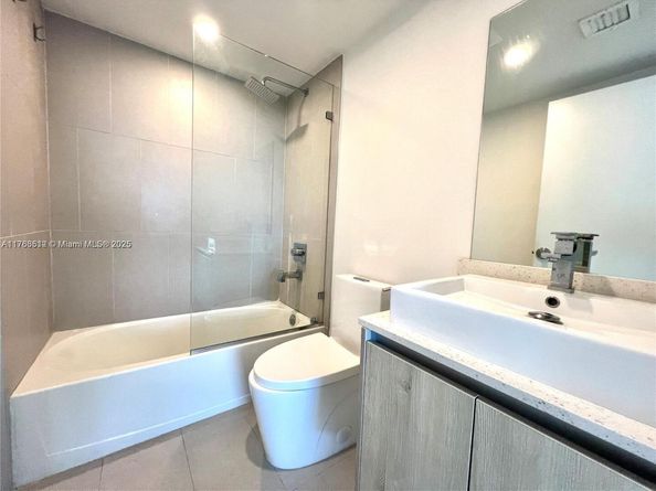 13800 Highland Dr 601, North Miami Beach FL 33181