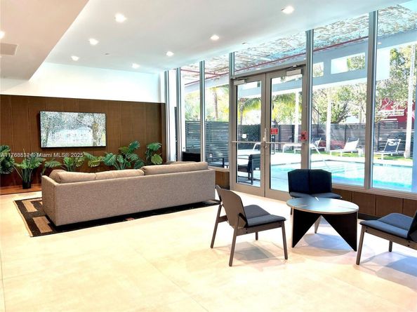 13800 Highland Dr 601, North Miami Beach FL 33181