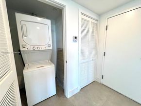 13800 Highland Dr 601, North Miami Beach FL 33181
