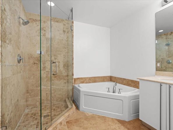 3030 NE 188 Street 604, Aventura FL 33180