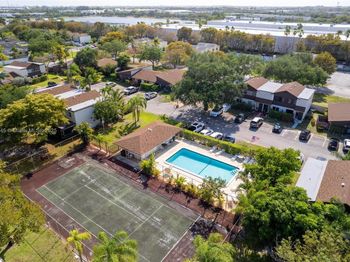 3200 NW 5th Ter