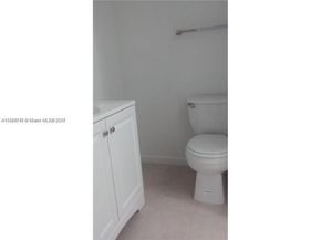 3200 NW 5th Ter 8, Pompano Beach FL 33064