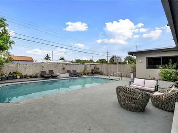 530 NW 39