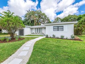 981 NE 152nd St, Miami FL 33162