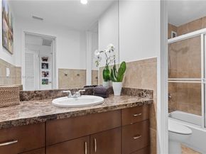 3 Island Ave 10K, Miami Beach FL 33139
