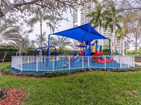 3530 Mystic Pointe Dr 2508, Aventura FL 33180