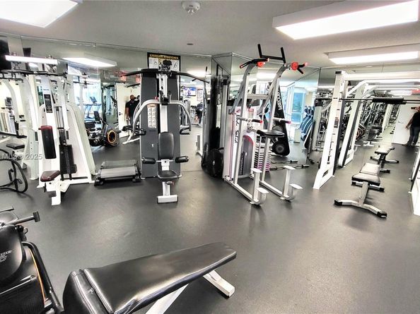 3530 Mystic Pointe Dr 2508, Aventura FL 33180