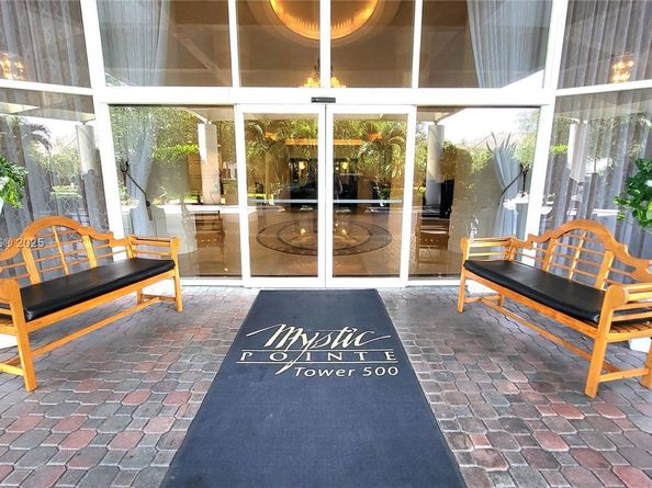 3530 Mystic Pointe Dr 2508, Aventura FL 33180