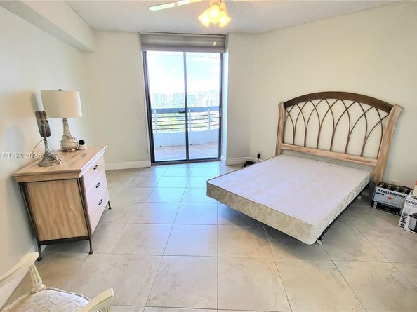 3530 Mystic Pointe Dr 2508, Aventura FL 33180