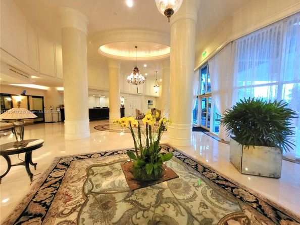 3530 Mystic Pointe Dr 2508, Aventura FL 33180