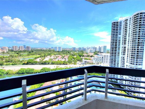 3530 Mystic Pointe Dr 2508, Aventura FL 33180