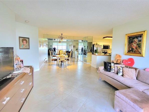 3530 Mystic Pointe Dr 2508, Aventura FL 33180