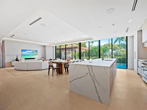 Undisclosed Address #A11915030, Miami Beach FL 33140