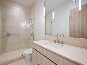 Undisclosed Address #A11915030, Miami Beach FL 33140