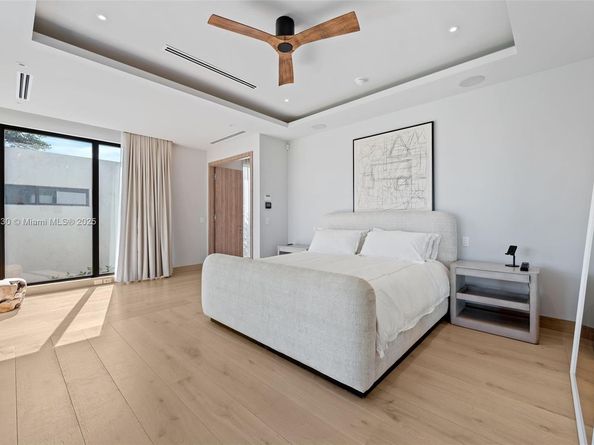 Undisclosed Address #A11915030, Miami Beach FL 33140