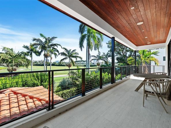 Undisclosed Address #A11915030, Miami Beach FL 33140