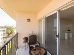 8889 W Fontainebleau Blvd 505, Miami FL 33172