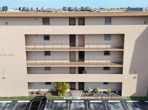 8889 W Fontainebleau Blvd 505, Miami FL 33172