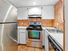 2924 Day Ave N211, Miami FL 33133